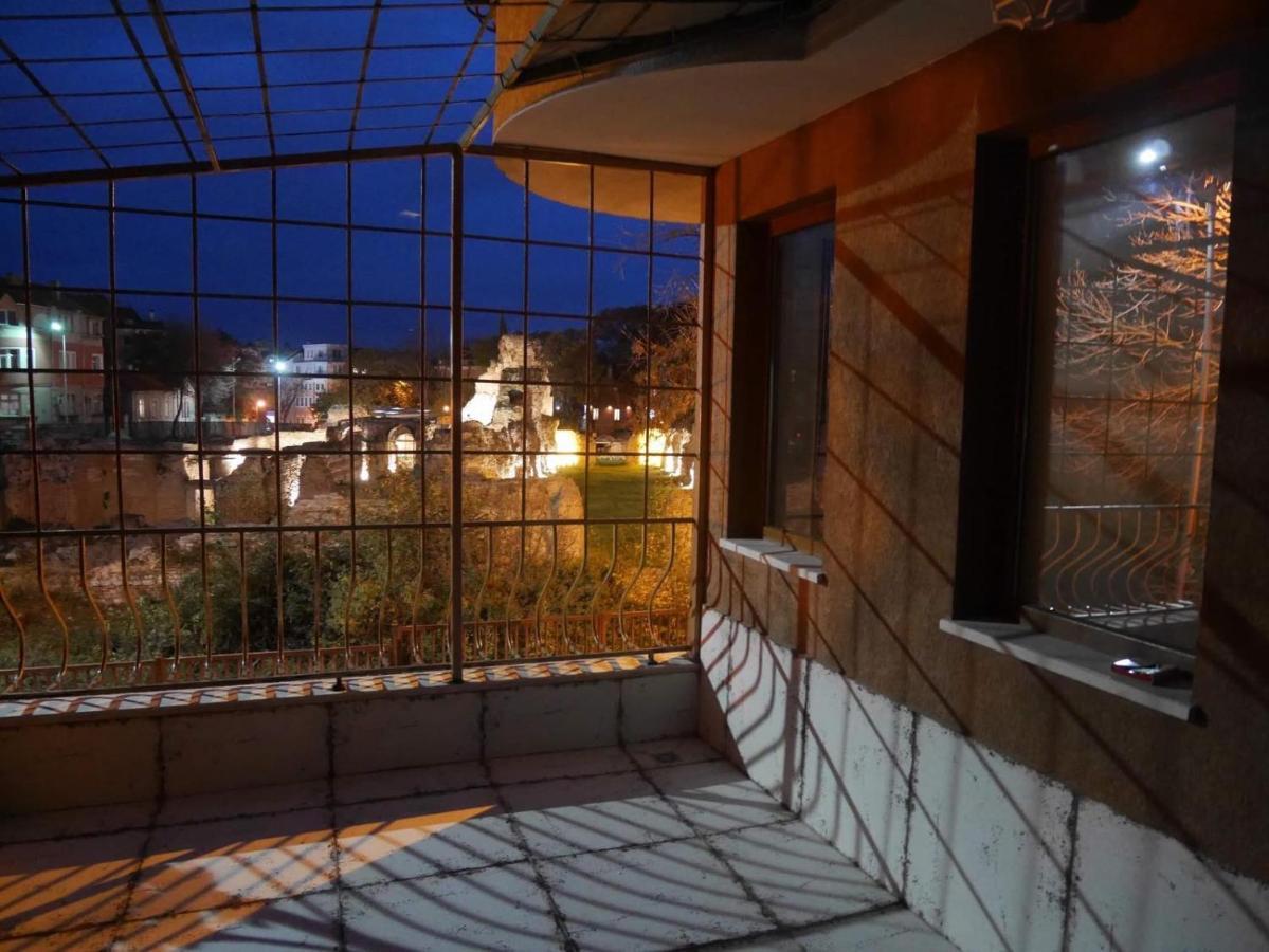 Roman Thermae 2Bdrm Sunny Apartment Varna Bagian luar foto