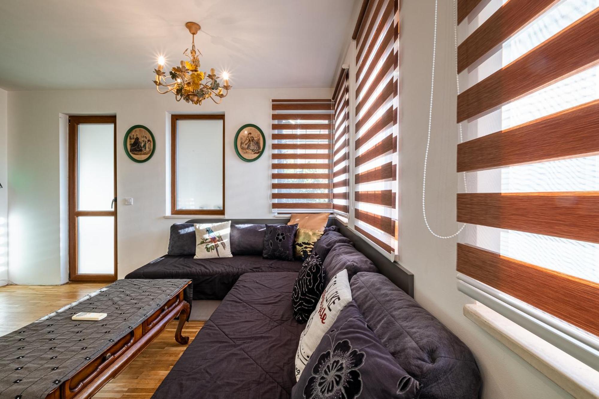 Roman Thermae 2Bdrm Sunny Apartment Varna Bagian luar foto